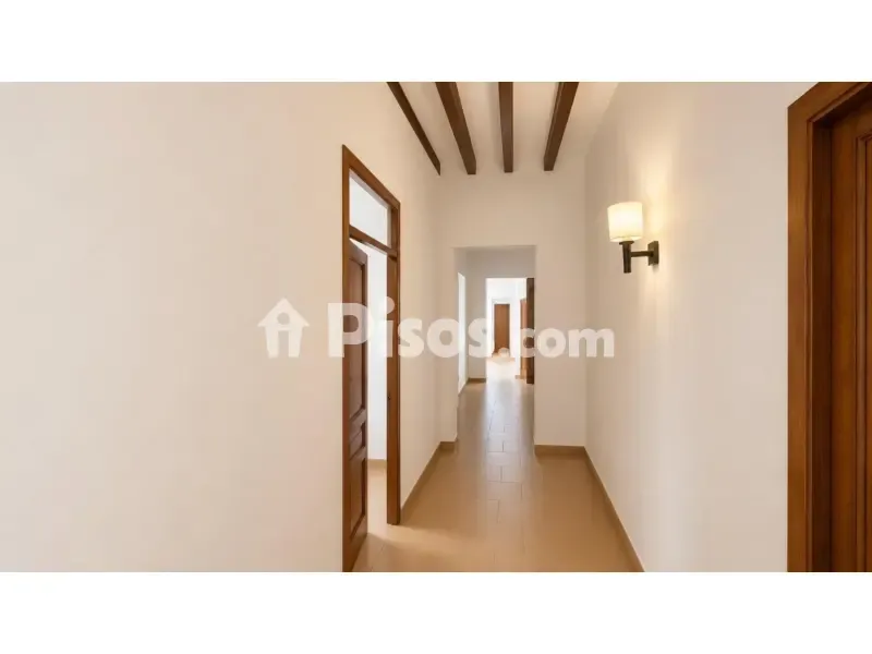 Entrée - Historic Attic with Terrace in Carrer dels Oms