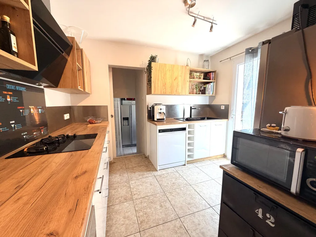 Cuisine - Propriété Familiale avec Piscine à Plan-d'Orgon