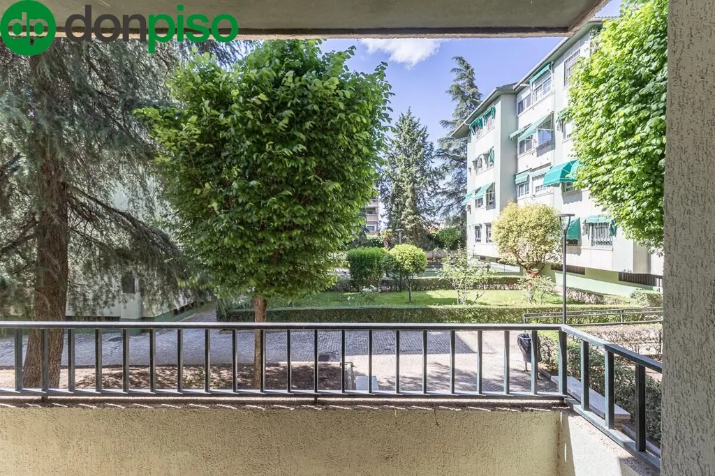 Rõdu - Apartment with Garage in Huetor, Granada