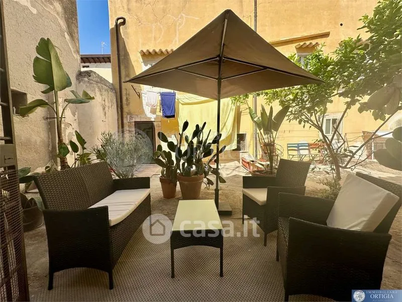 Jardin - Rustic Flat near Calarossa Beach, Siracusa