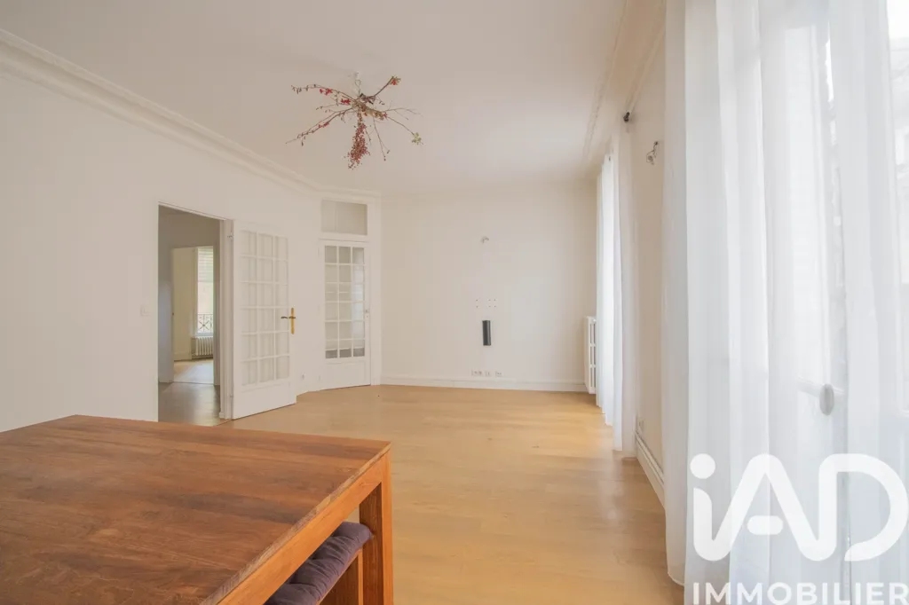 Séjour - Appartement Familial avec Charme Ancien à Saint-Ouen-sur-Seine