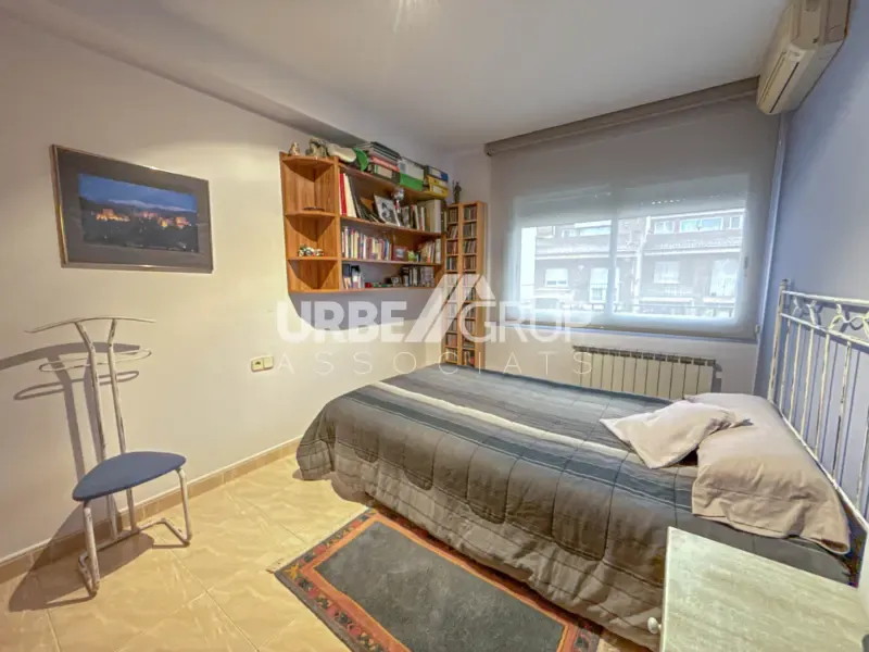 Magamistoad - Detached Corner House with Multiple Terraces in Martorell