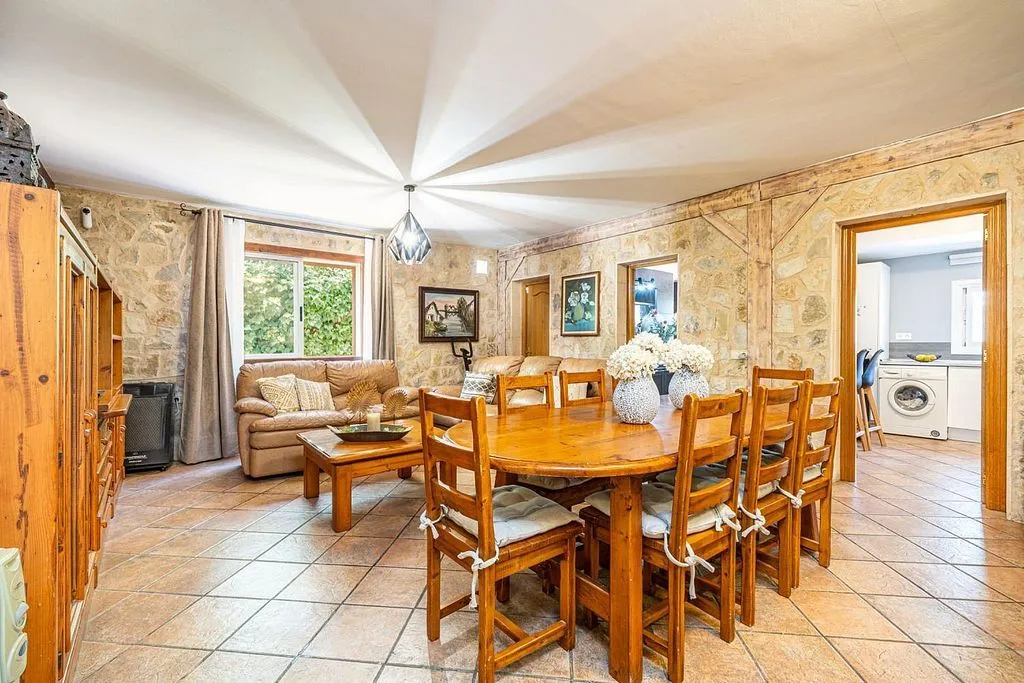 Sala da pranzo - Rustic Chalet with Pool in Inca Centre