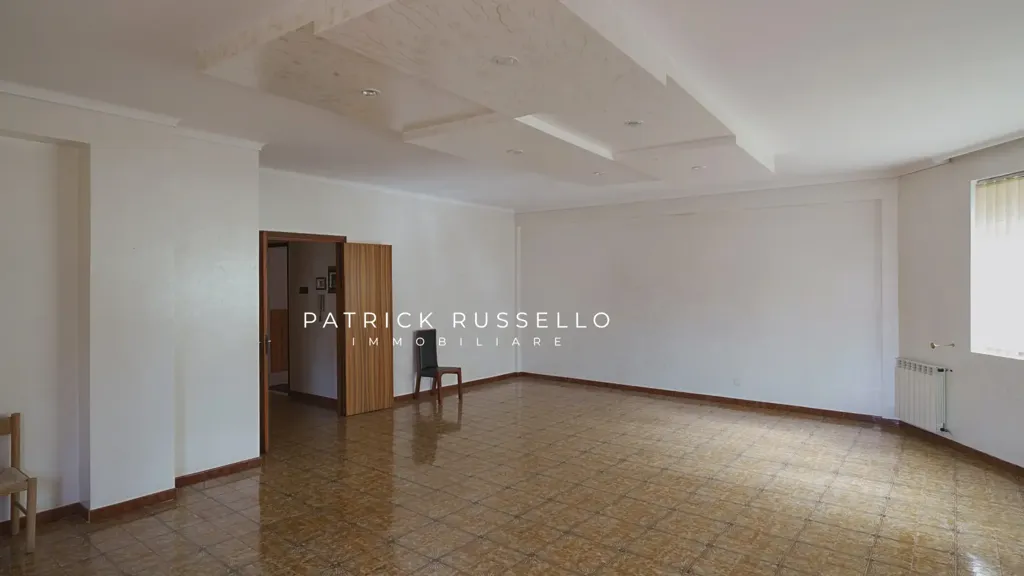 Elutuba - Spacious Apartment with Triple Exposure in Caposoprano, Gela
