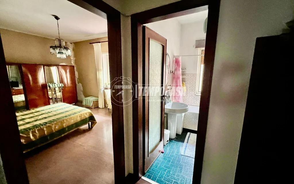 Chambres - 5-Bedroom Apartment with Lift in Naples