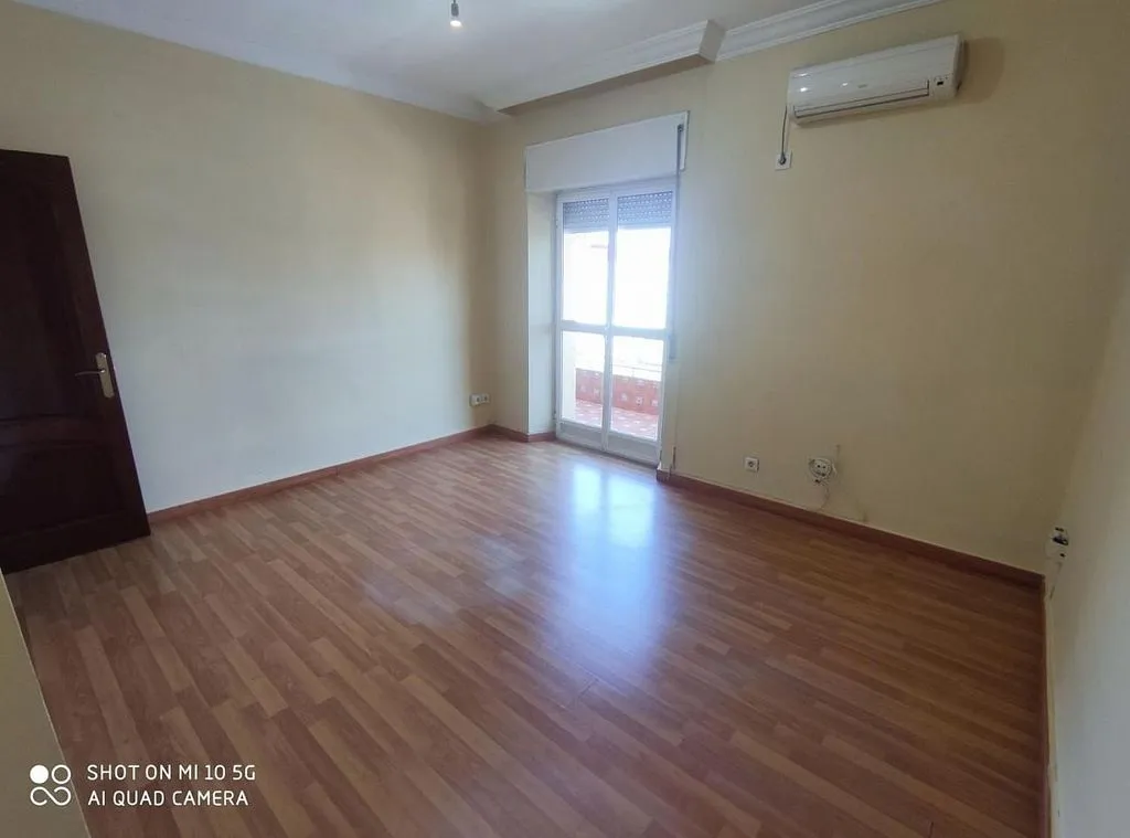 Pièces - Bright Apartment with Balcony in Nervión