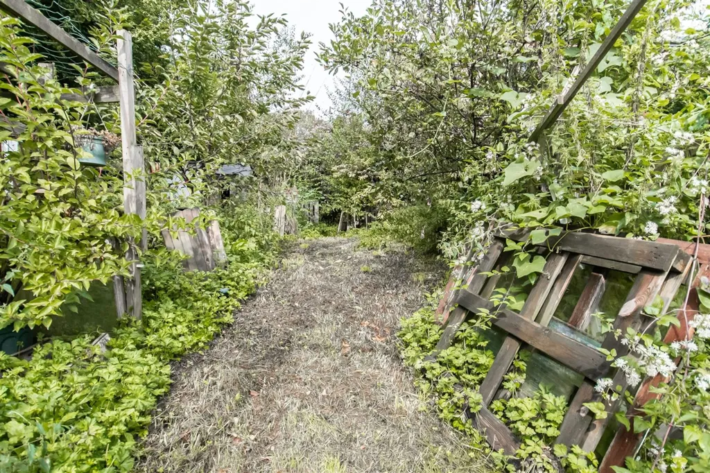 Aed - Spacious House with Garden in Ans