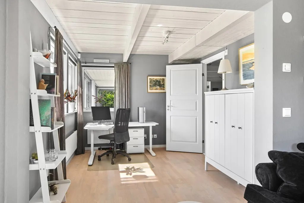 Bureau - Architectural Villa with Sea View in Kalmar