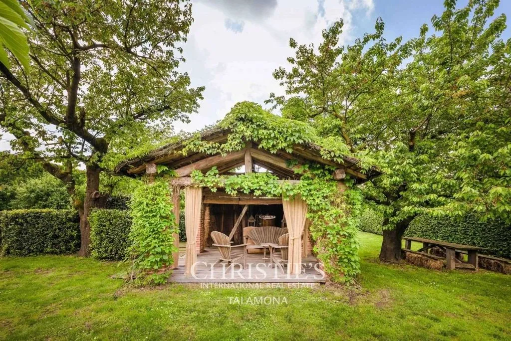 Garden - Historic Villa with Pool in Oleggio, Piedmont