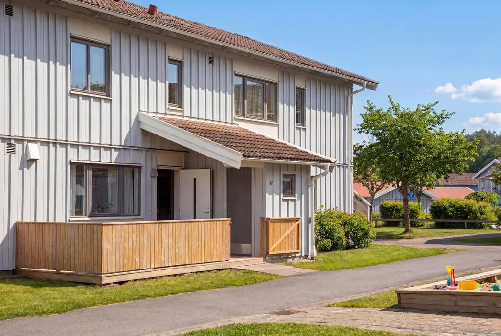 Välivaade - Terraced House with Two Balconies in Vallda
