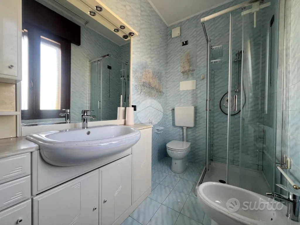 Salles de bain - Versatile Palazzina with Terrace in Vigonovo