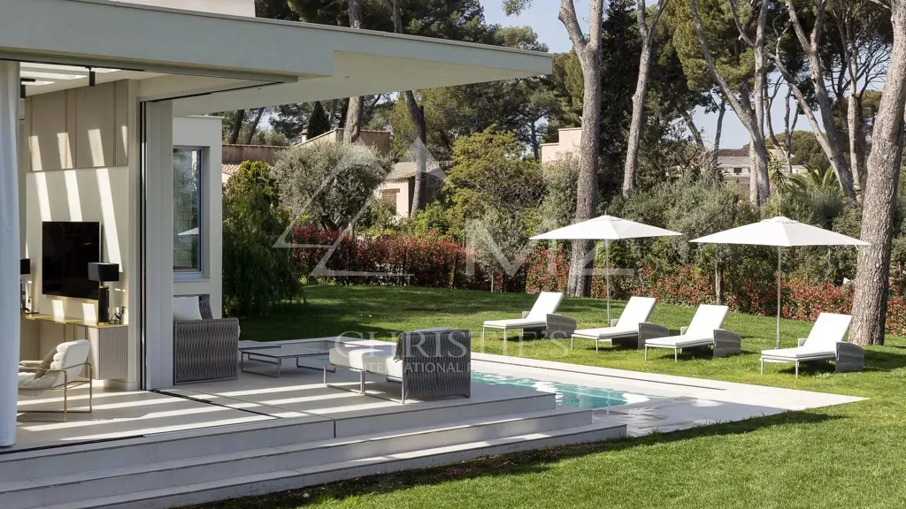 Bassein - Luxury Villa with Sea View in Cap d'Antibes