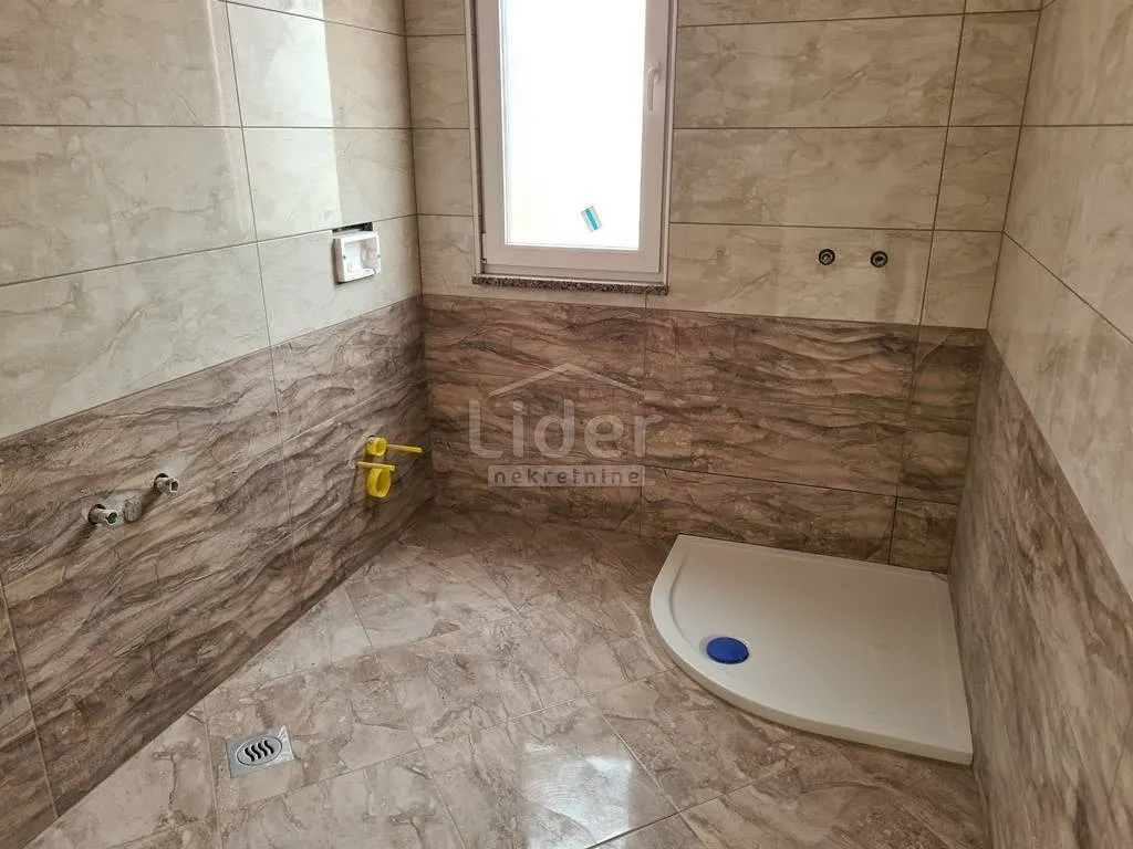 Bathrooms - Two-Storey Apartment with Terrace in Banjol, Rab