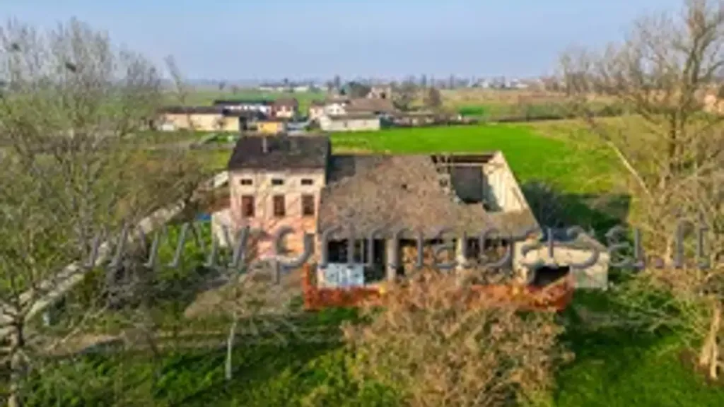 Õhuvaade - Rustic Property with Agricultural Land in Asola