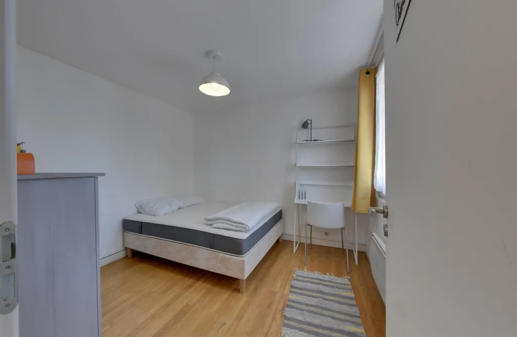 Chambres - Appartement 4 Pièces avec Balcon à Grenoble