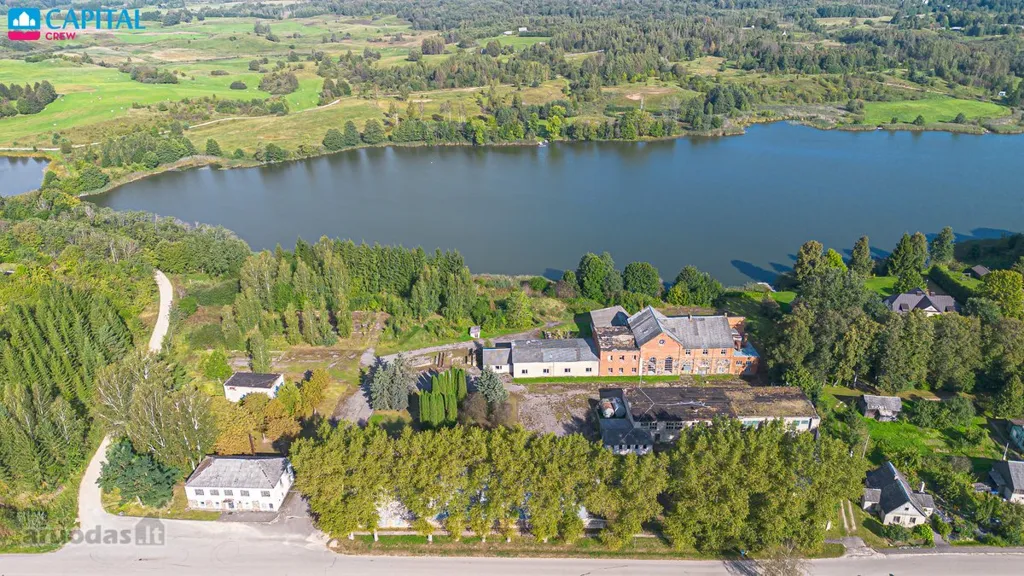 Vue aérienne - Masonry Manor by Lake in Molėtai
