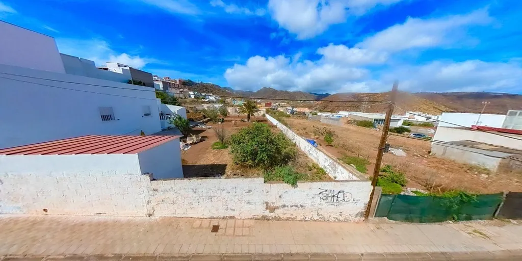 Jardin - Urban Plot with Development Potential in La Cuesta