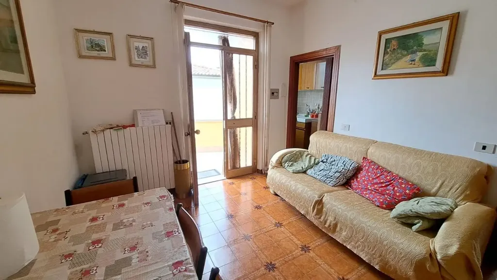 Séjour - Terraced Apartment with Garage in Rosignano Solvay