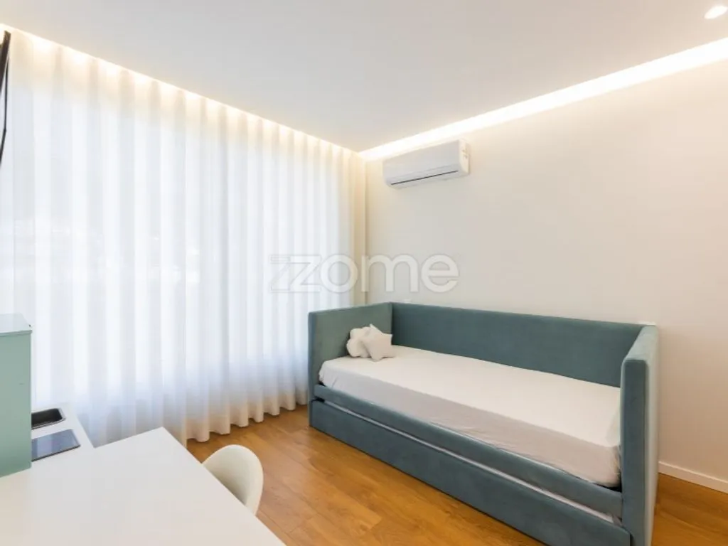 Chambres - Contemporary House with Pool in Cabreiros, Braga