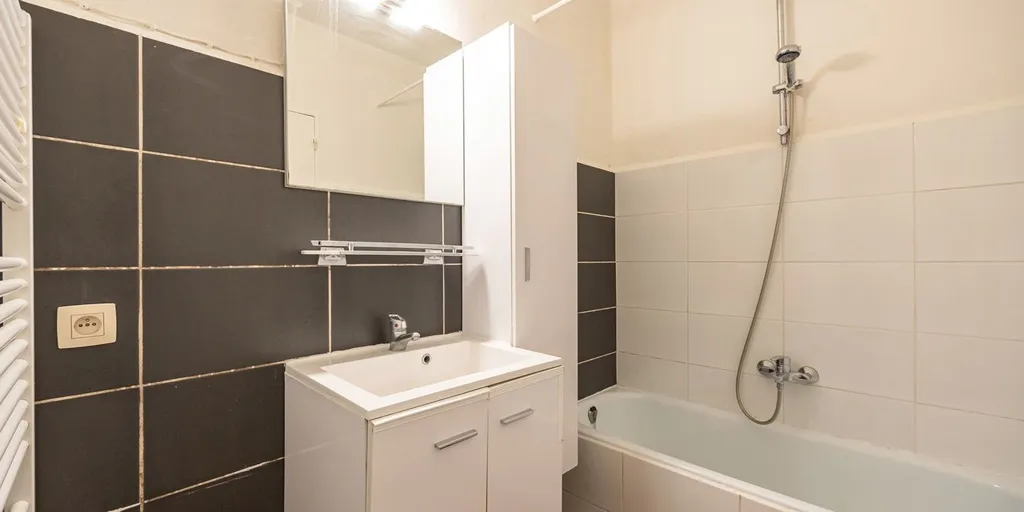Salles de bain - Dakappartement Centré à Sint-Niklaas