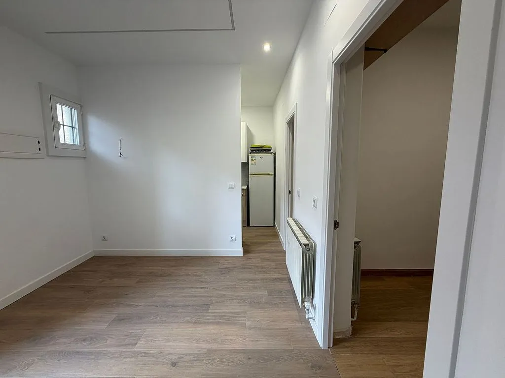 Rooms - 2-Bedroom Flat in Corrala, Malasaña