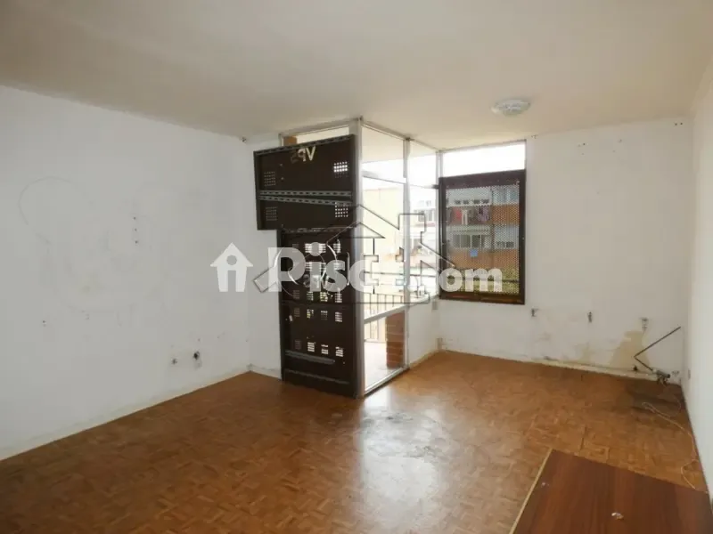 Pièces - Spacious Apartment with Terrace in Usera, Madrid