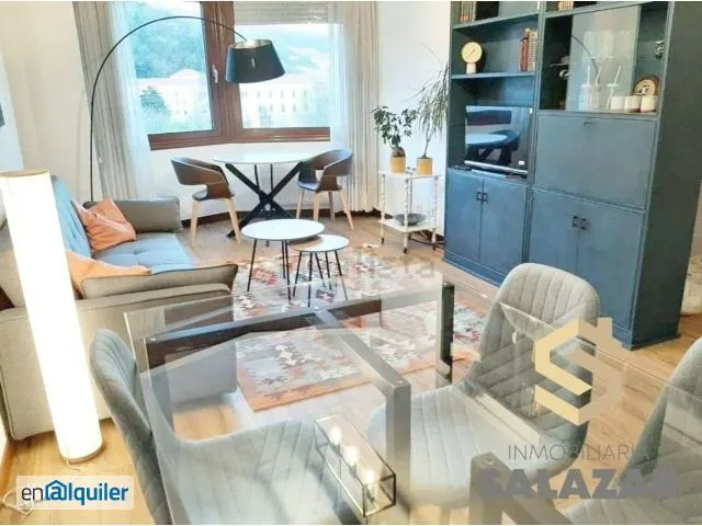 Elutuba - Furnished Flat with River Views in Abando