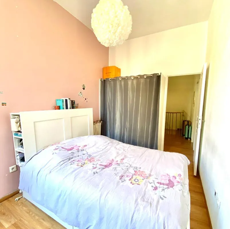 Chambres - Maison de Village avec Accès Indépendant à Tarascon