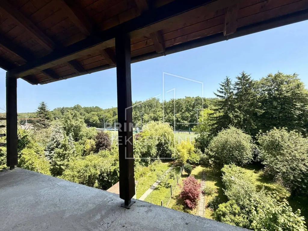 Terrace - Multi-Unit House with Garden in Maksimir, Zagreb