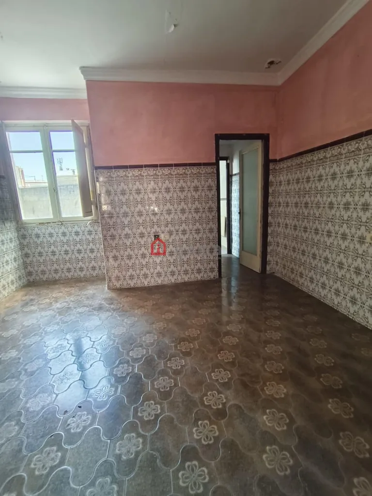 Rooms - Apartment with Renovation Potential in Onda