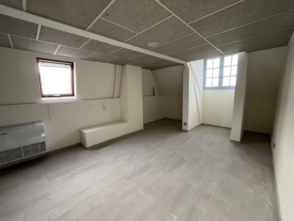 Stanze - Renovated Office Space in Saint-Denis Centre