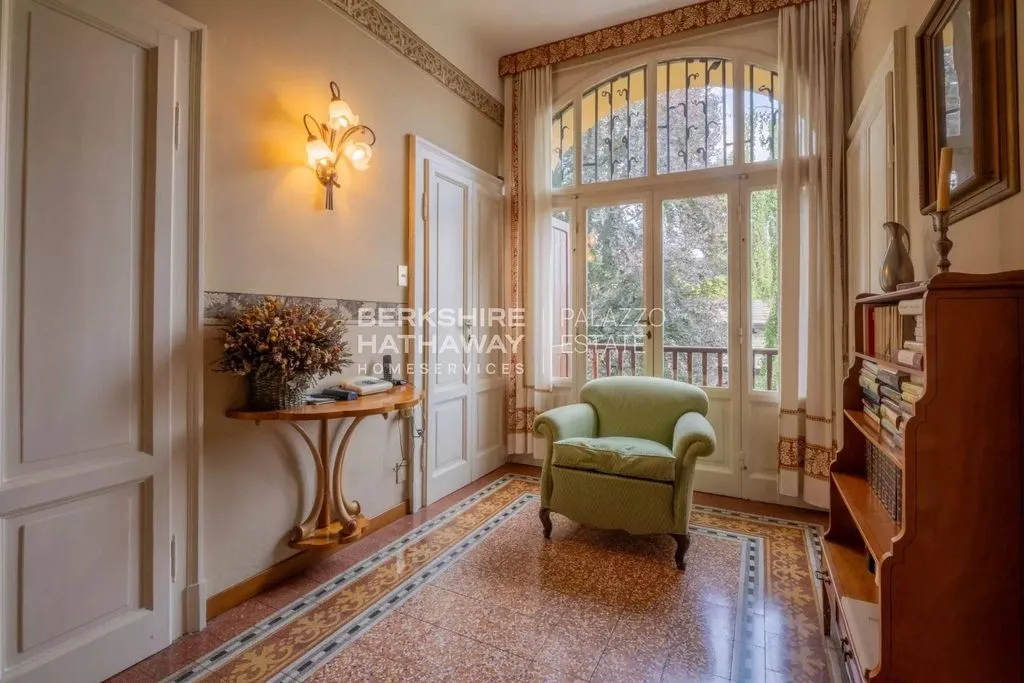 Entrée - Liberty-Style Villa with Park in Valle Intelvi