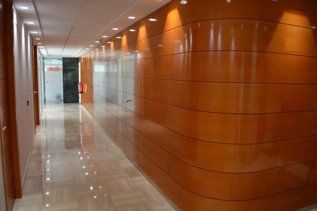 Hallway - Office with Corner Location in Valencia