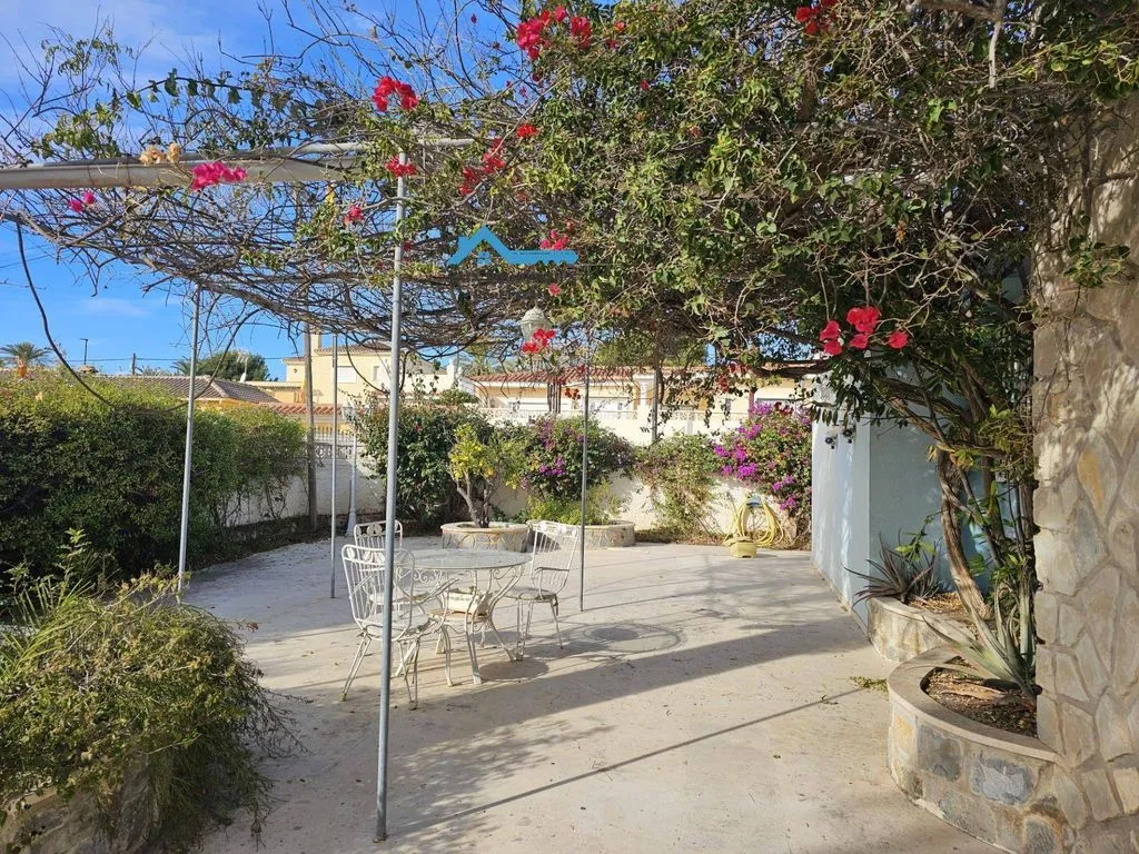 Terrass - Luxury Villa with Pool in Colonia Escandinavia
