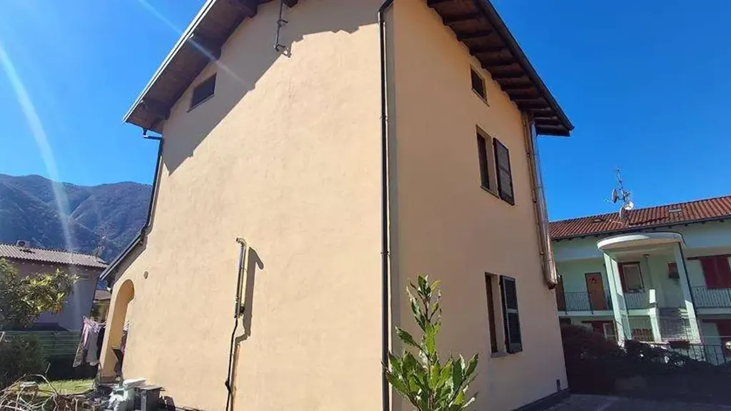 Extérieur - Villa with Private Garden in Porlezza