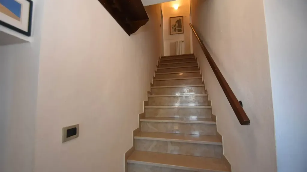 Toad - Tuscan-Style Apartment in Historic Centre, Rosignano Marittimo