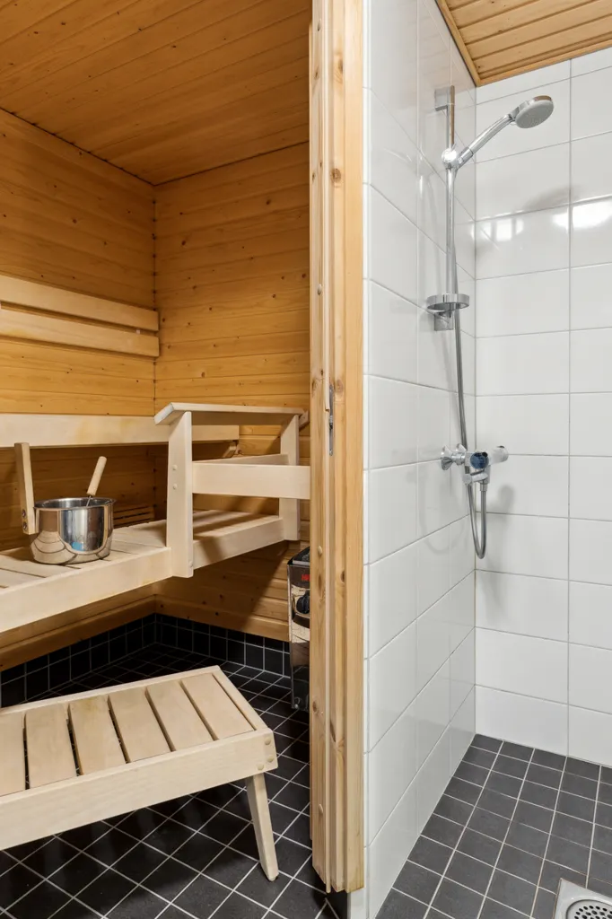 Stanze - Modern Flat with Private Yard in Espoo