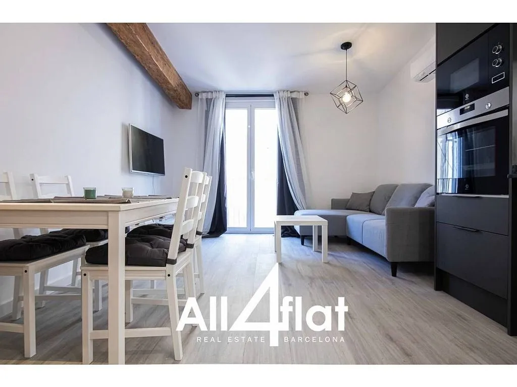 Séjour - Furnished Flat with Balcony in El Raval