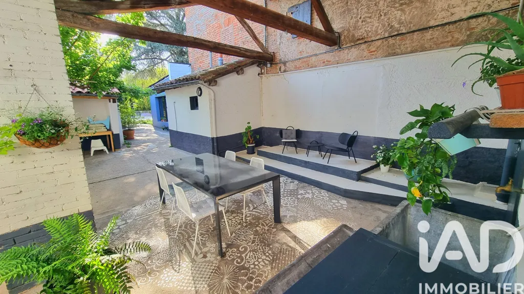 Aed - Charming 10-Bedroom House with Pool in Albi