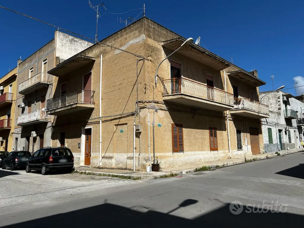 Välivaade - Angular Apartment with Balconies in Mazara del Vallo