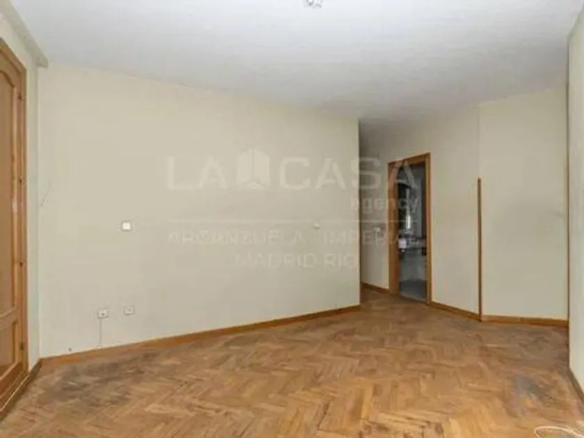 Elutuba - Corner Flat with Terraces in Imperial, Madrid
