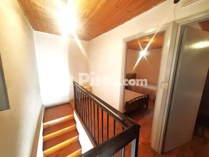 Maison 2 chambres à ES