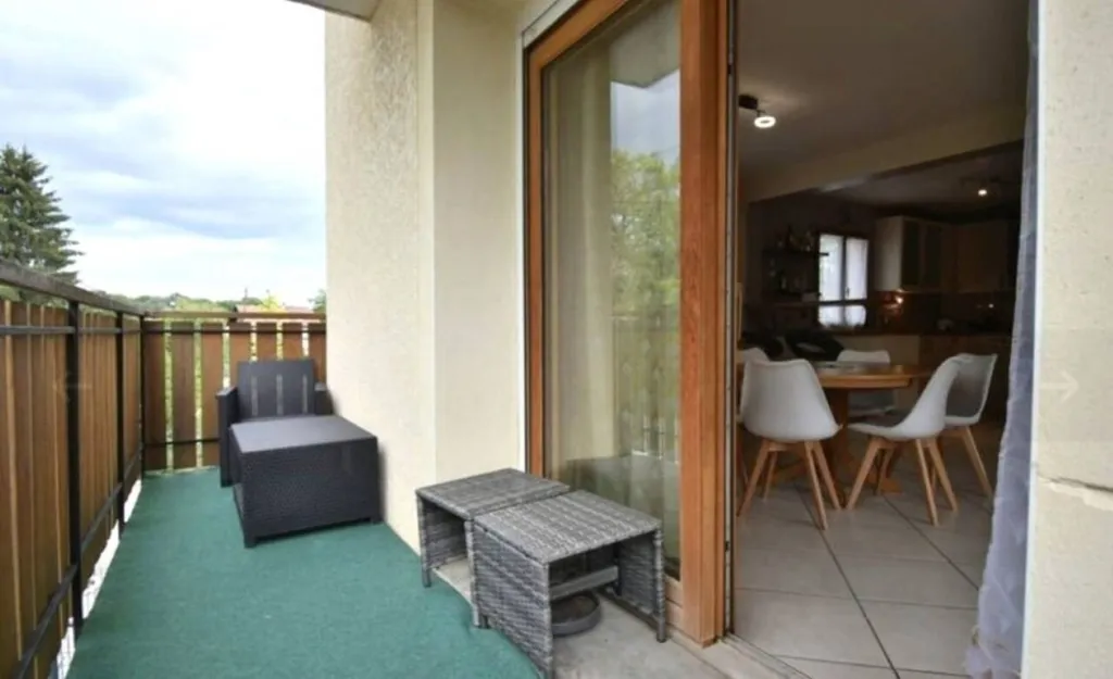 Balcon - Maison Rénovée avec Balcon Sud à Reignier-Ésery