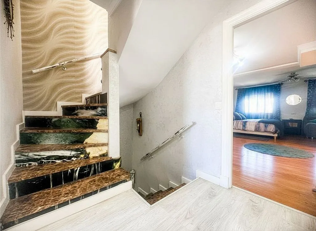 Stanze - Terraced Adosado with Pool in Estepona