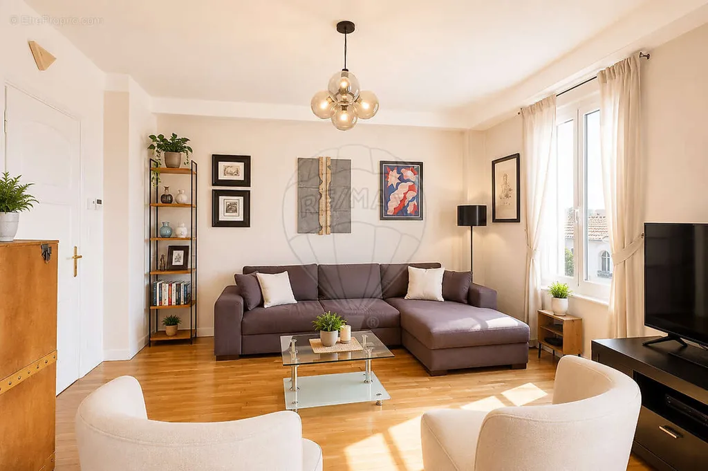 Séjour - Appartement de Caractère au Dernier Étage à Metz