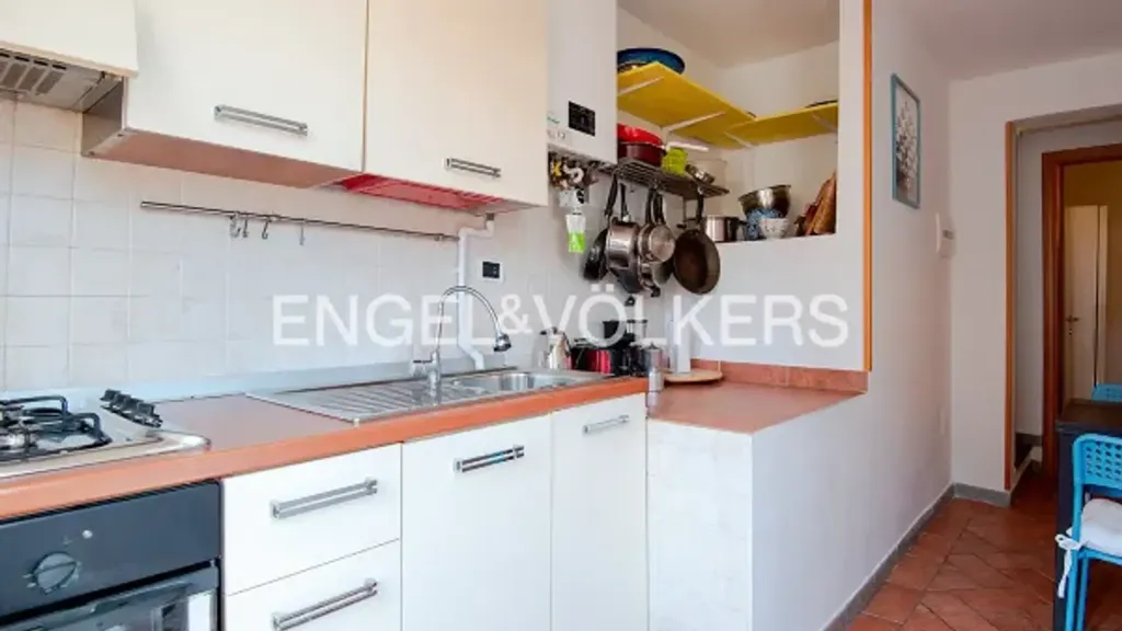 Kitchen - Rustic Apartment with Terrace in Florence