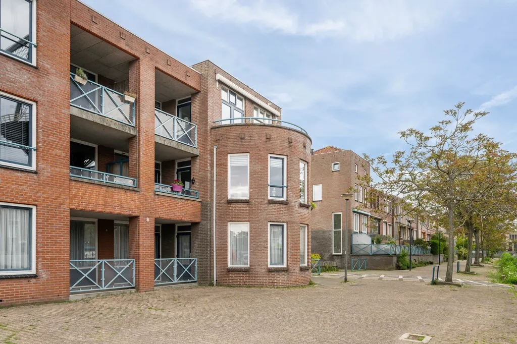 3-toaline korter asukohas Schiedam