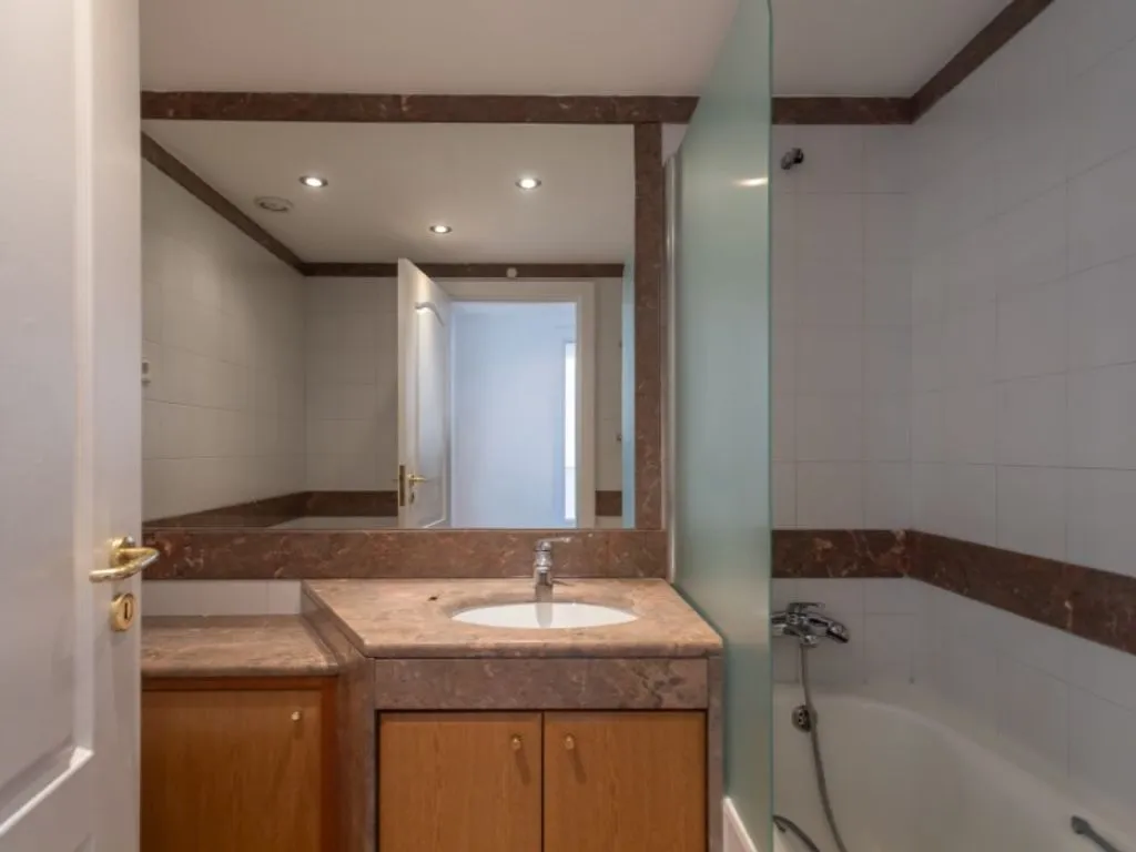 Salles de bain - Luxury Apartment with Ocean Views in Parede