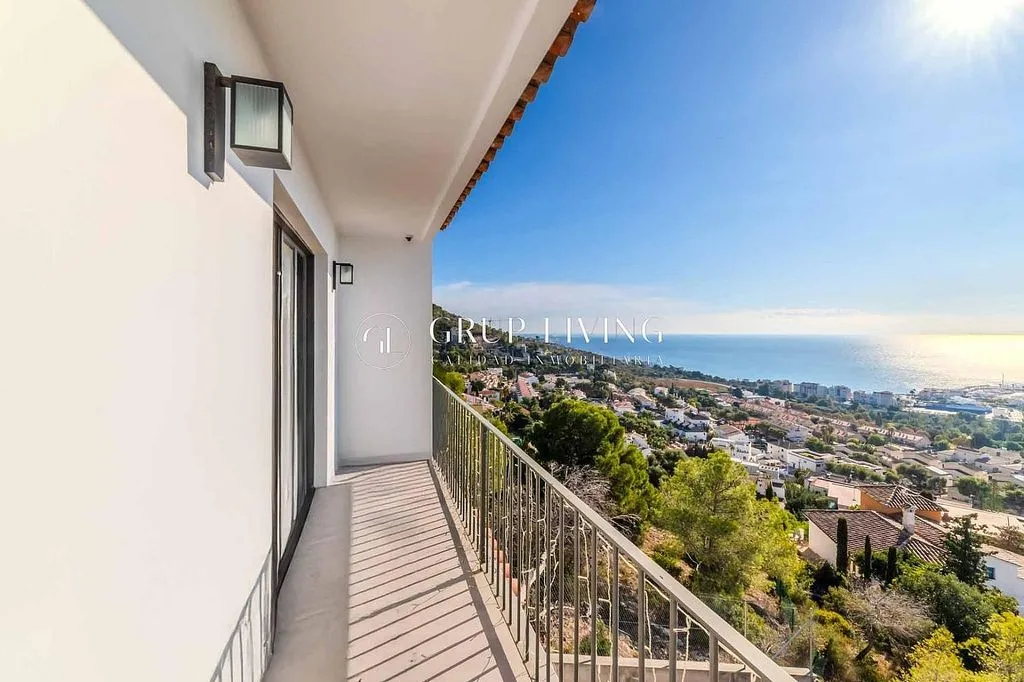 Balcon - Contemporary Villa with Sea View in Sitges