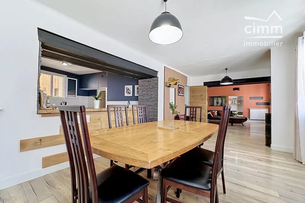 Salle à manger - Maison de Ville avec Terrasse au Thor